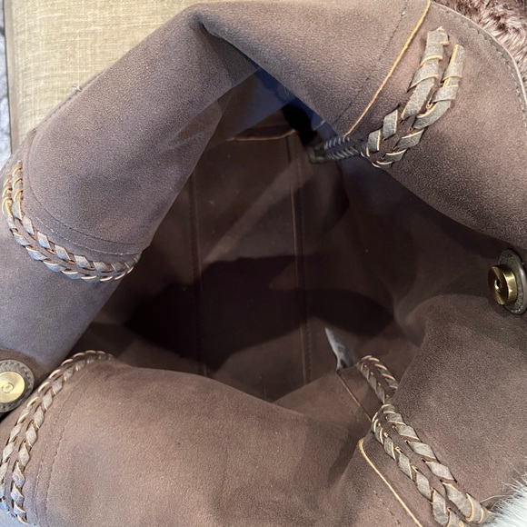 Altar’d State Purse - Picture 5 of 9